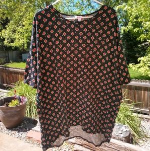 LulaRoe High Low Irma Top